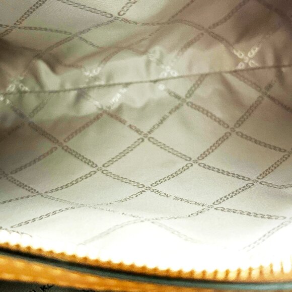 Michael Kors Kensington Large Logo Shoulder Tote Retail $358 Clearance Sale - Picture 12 of 15